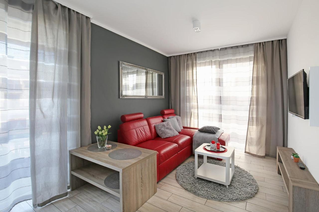 Ferienwohnung Apartament Red Mielno Großmöllen Exterior foto
